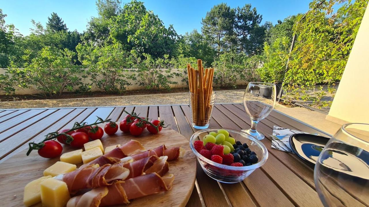 Vila Primorka Apartmani Oleander Šilo Buitenkant foto