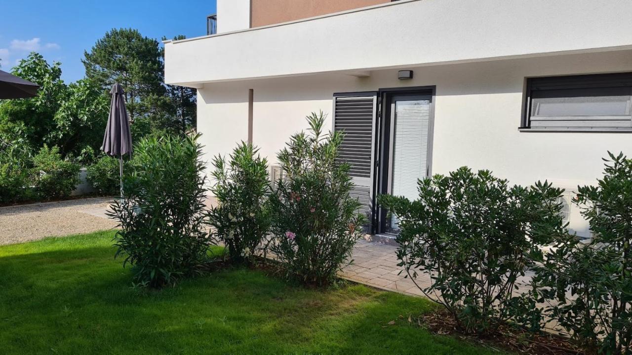Vila Primorka Apartmani Oleander Šilo Buitenkant foto