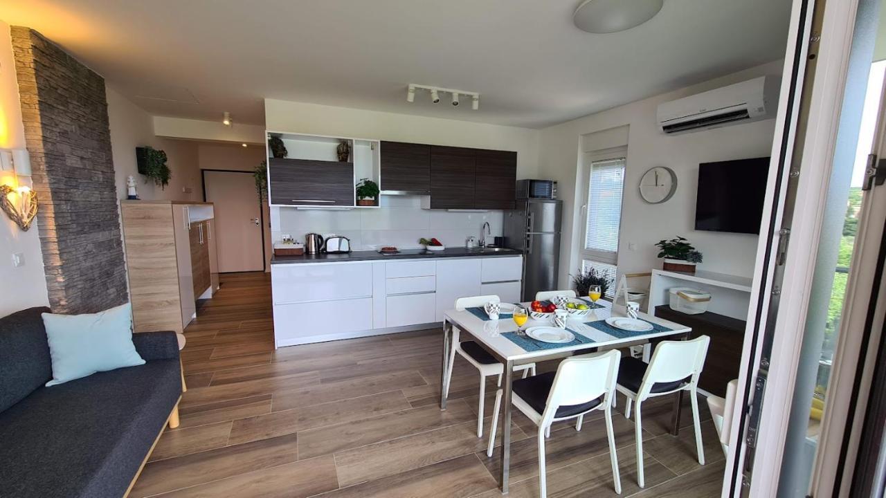 Vila Primorka Apartmani Oleander Šilo Buitenkant foto