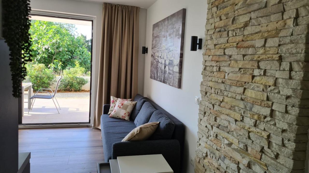 Vila Primorka Apartmani Oleander Šilo Buitenkant foto