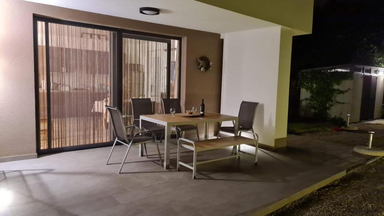 Vila Primorka Apartmani Oleander Šilo Buitenkant foto