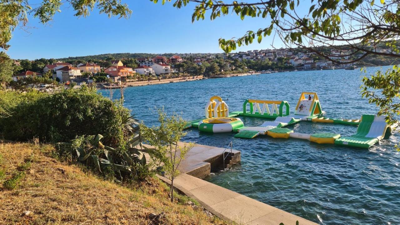 Vila Primorka Apartmani Oleander Šilo Buitenkant foto