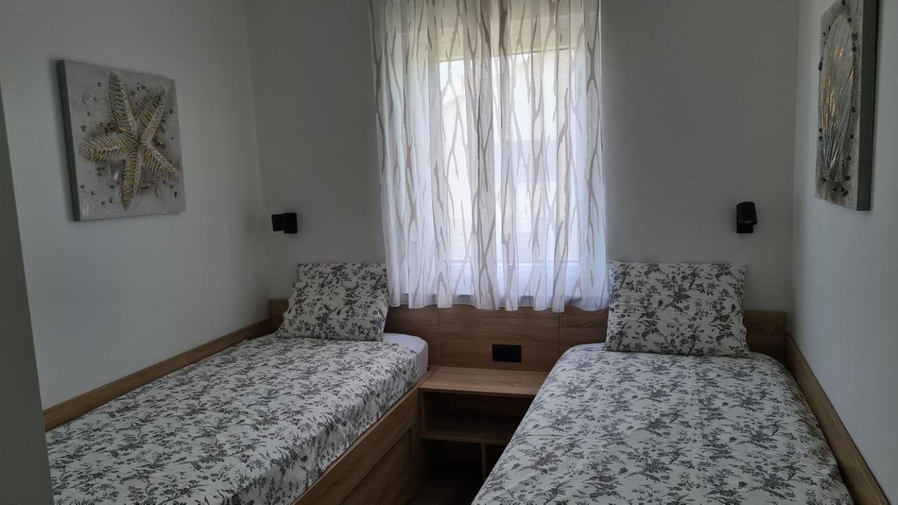 Vila Primorka Apartmani Oleander Šilo Buitenkant foto