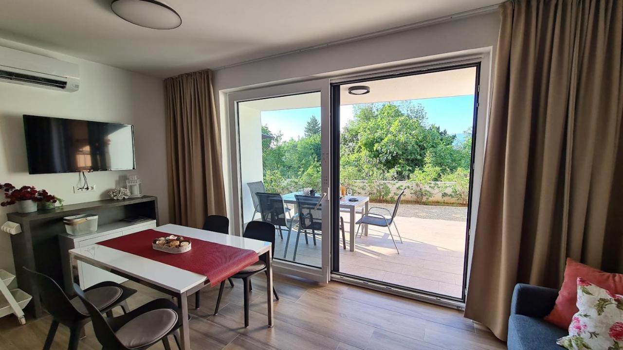 Vila Primorka Apartmani Oleander Šilo Buitenkant foto